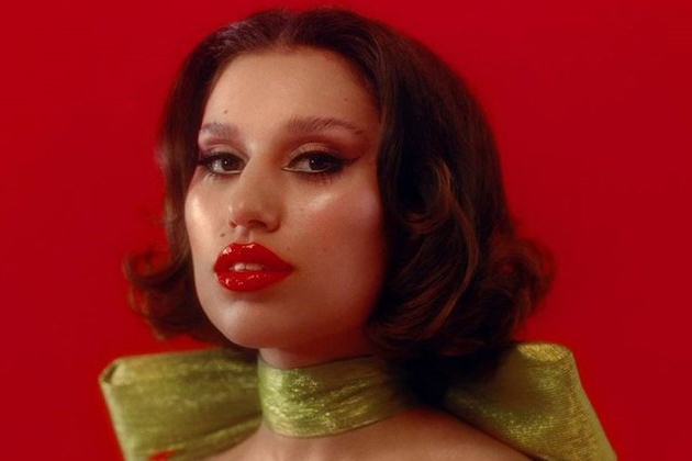 ​Raye accuses Polydor of withholding release of her debut album