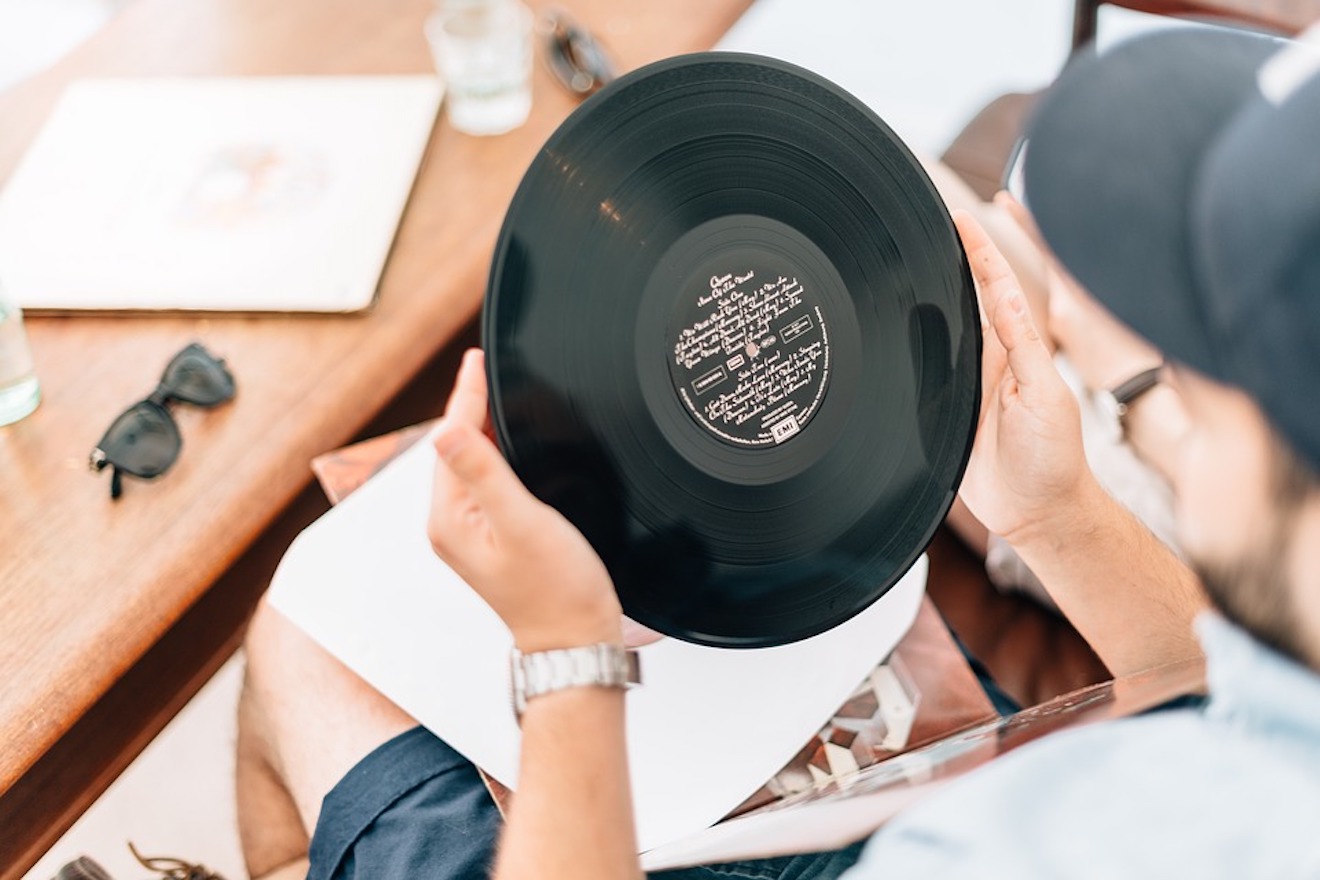 ​Vinyl sales show strong increase as digital music sales continue to drop