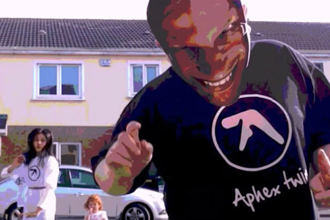 Boy from Aphex Twin’s ‘CIRKLON3’ video says Happy Holidays from Warp