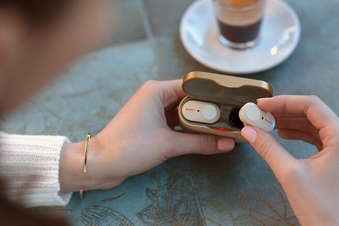 Sony introduces new noise cancelling wireless headphones