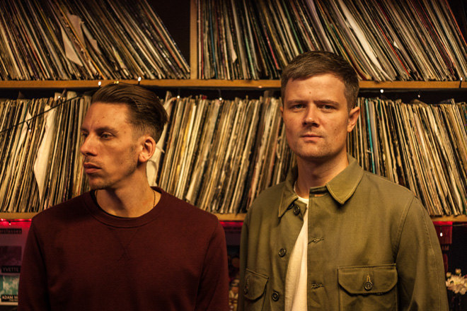 Premiere: SpectraSoul draw for the polish on the sparkling 'On & On'