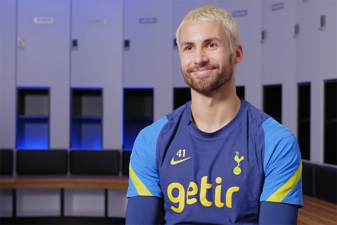 ​Tottenham Hotspur goalkeeper Alfie Whiteman lands debut mix on NTS Radio