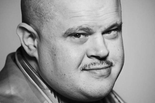 Teki Latex delivers '100% Radio Hits'