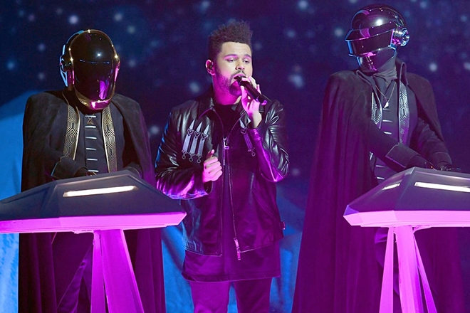 The internet's furious because Daft Punk didn't play the Super Bowl half-time show with The Weeknd