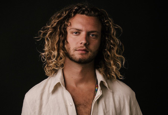 Thomas Jack proves he's done with tropical house on new 'The Versus' EP
