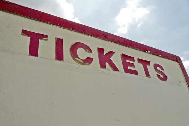 Yelp drops ticketing affiliate after accusations of “selling fake tickets” and deceiving users