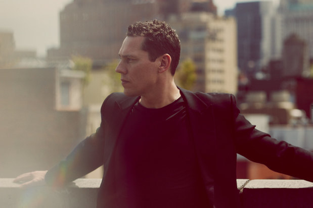 Tiesto unleashes 'experimental tech house' tune