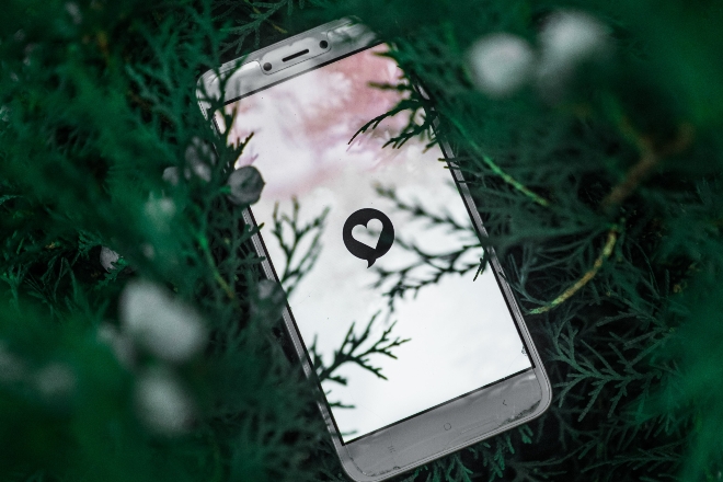 Tinder relaunches festival mode for summer 2022