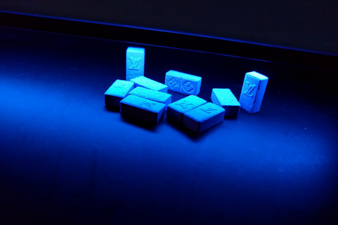 An Irish garda delivered 36,000 pills to a suspect while dressed as a postman