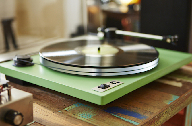 Vinyl record sales reach another all-time high for 2017
