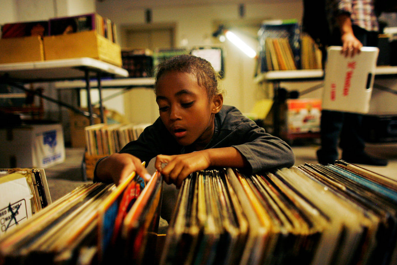 A new vinyl subscription service is coming to Amazon