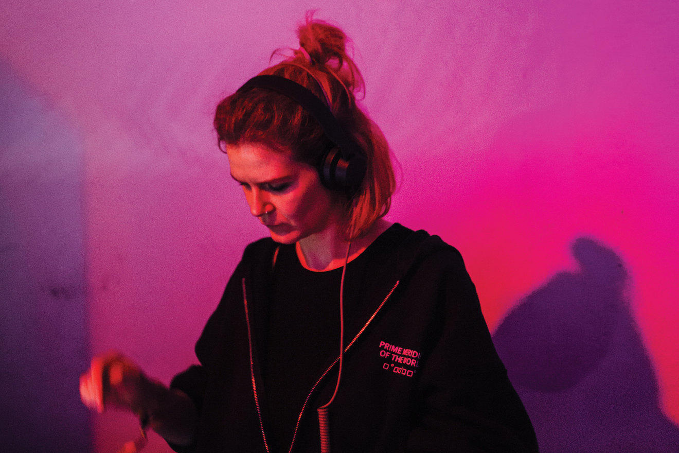 Violet returns to Naive for new solo EP 'Espírito'