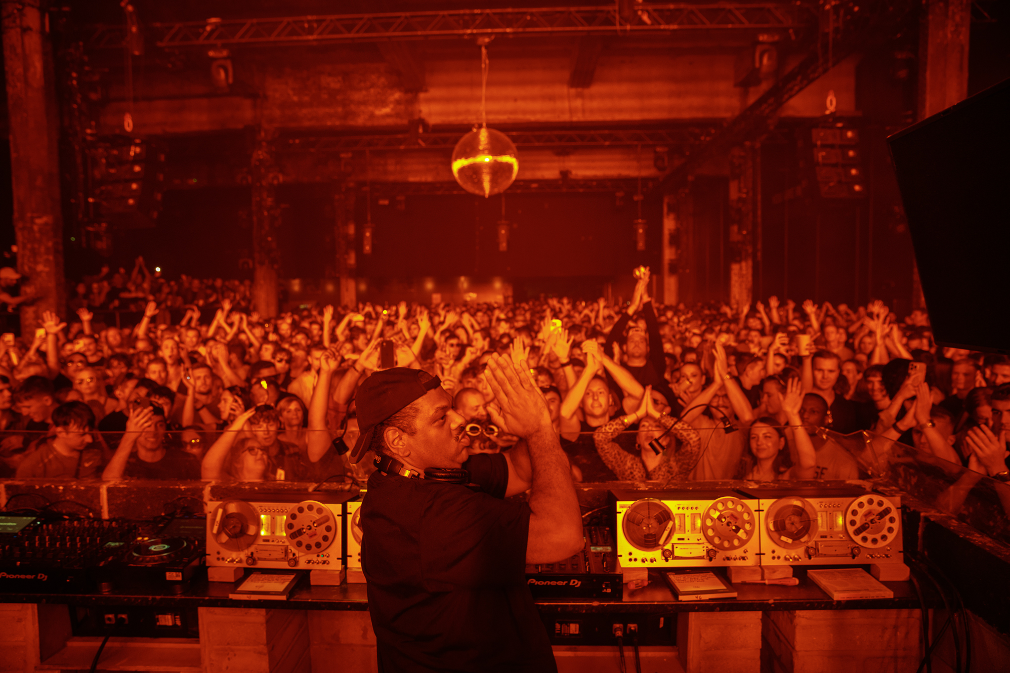 10 photos celebrating an unbeatable opening weekend of The Warehouse ...