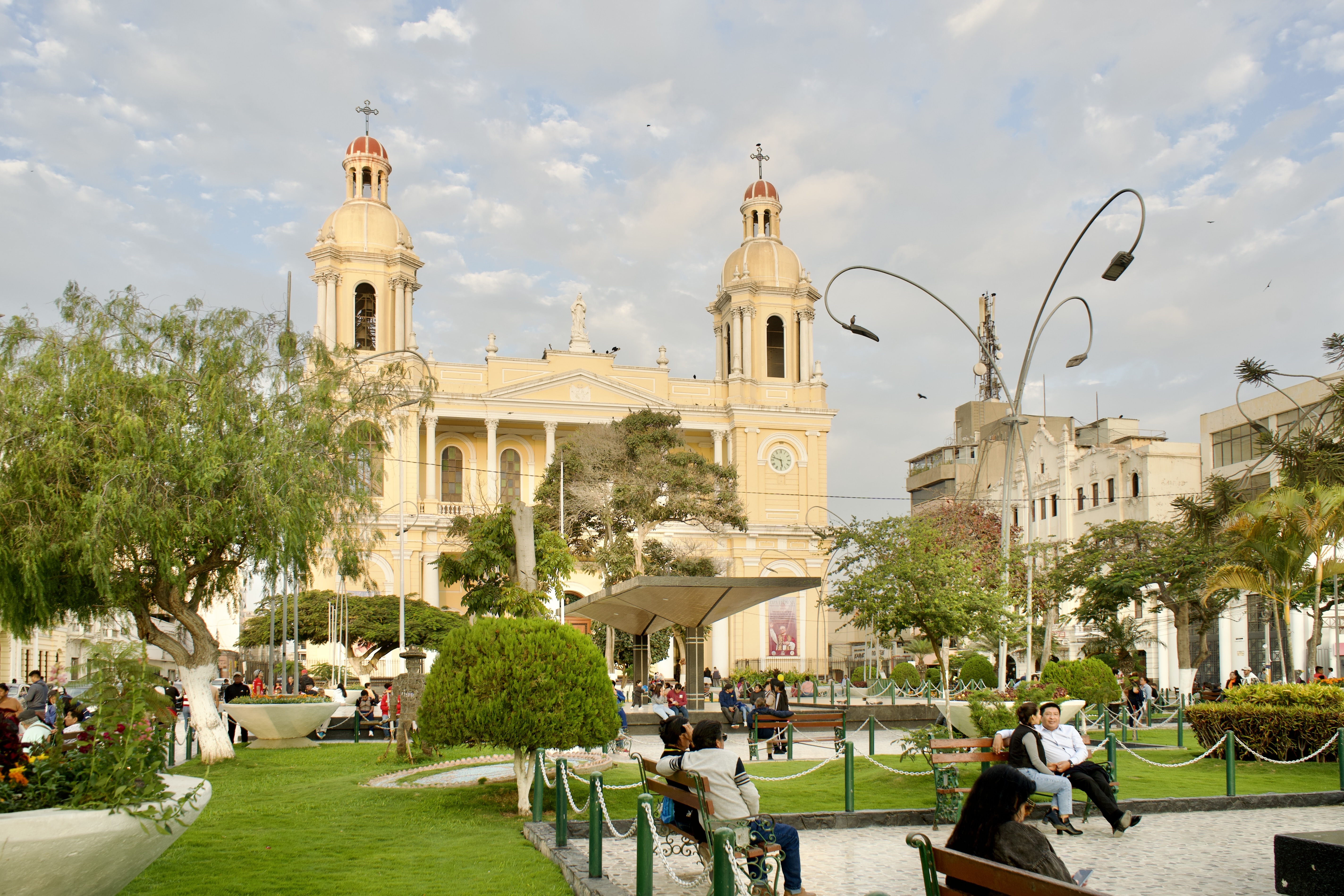 Chiclayo park and cathedral
