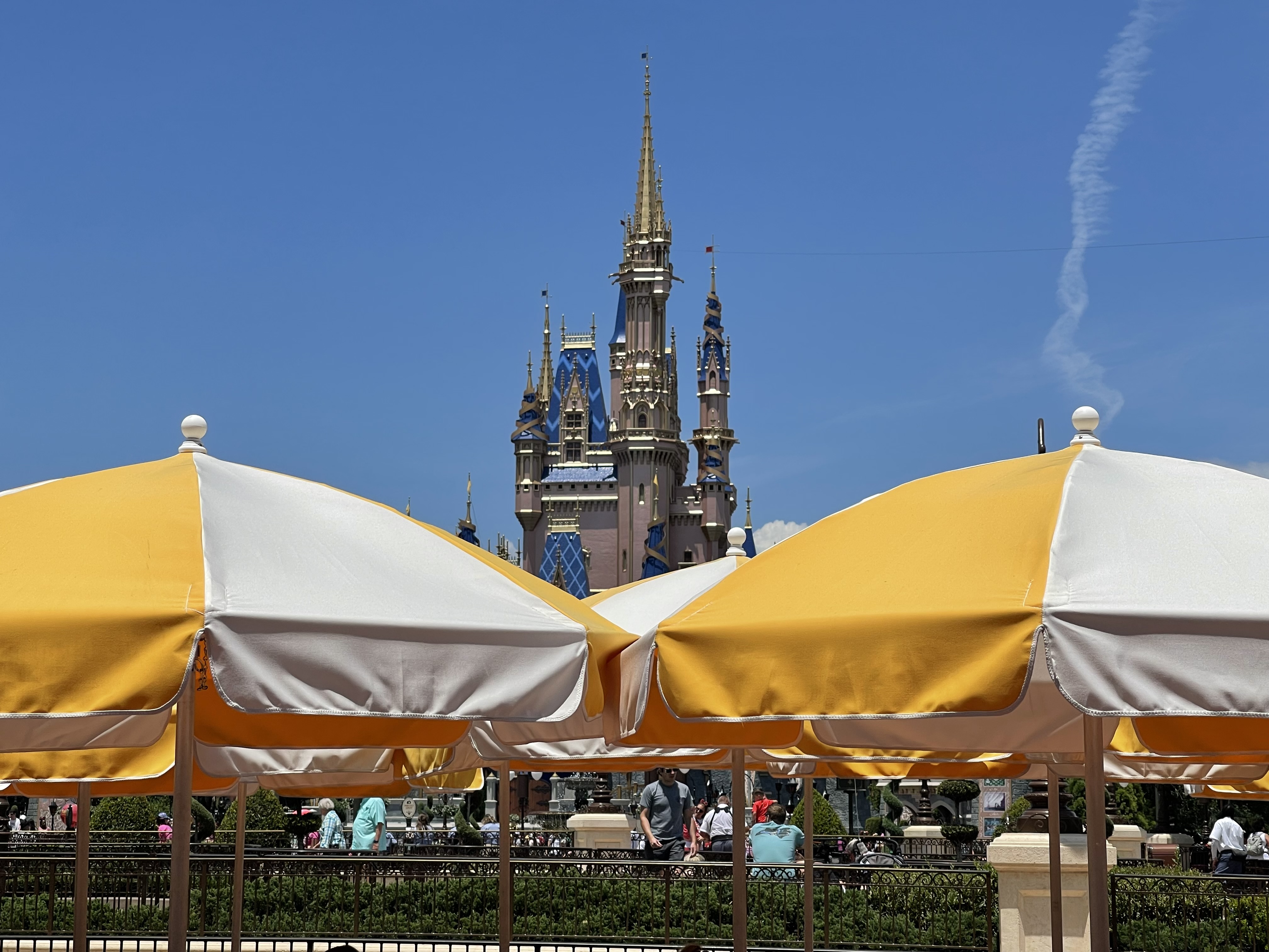 What's the Least You Can Spend to Visit Walt Disney World?