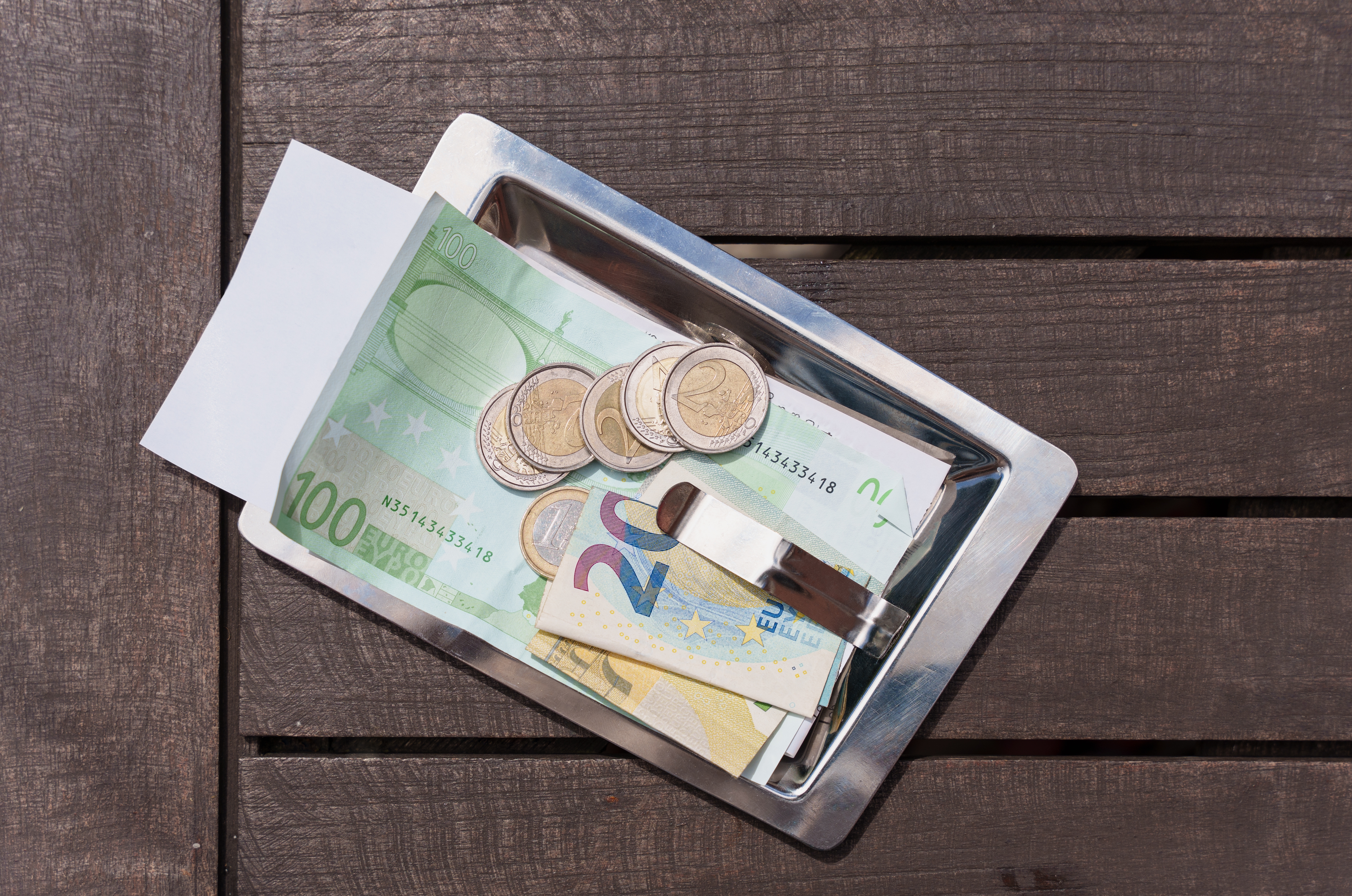 Restaurant check with euros