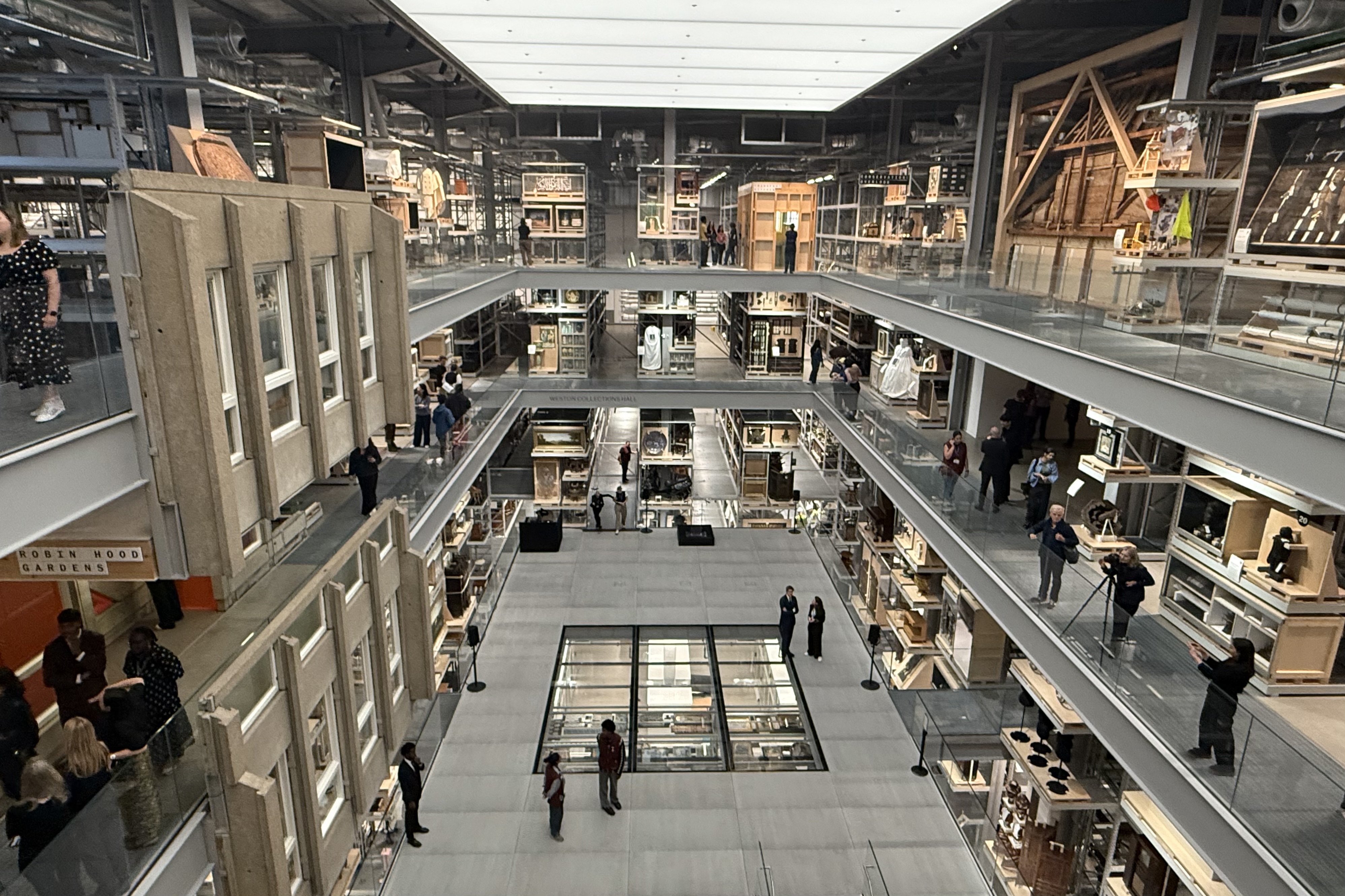 V and a east storehouse