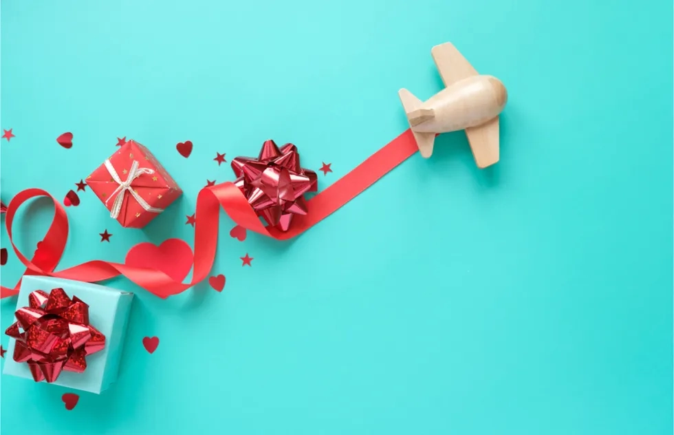 flying_gifts.webp