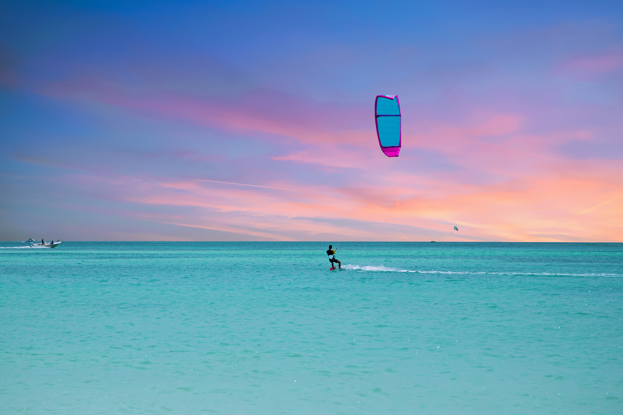 Kitesurfing off Palm Beach in Aruba