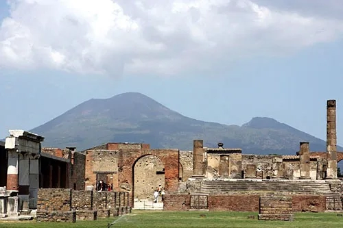 Vesuvius above Pompeii