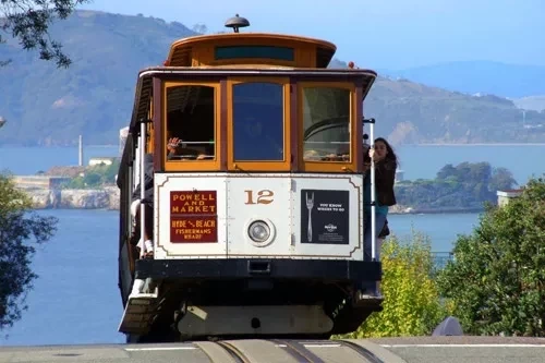 810102