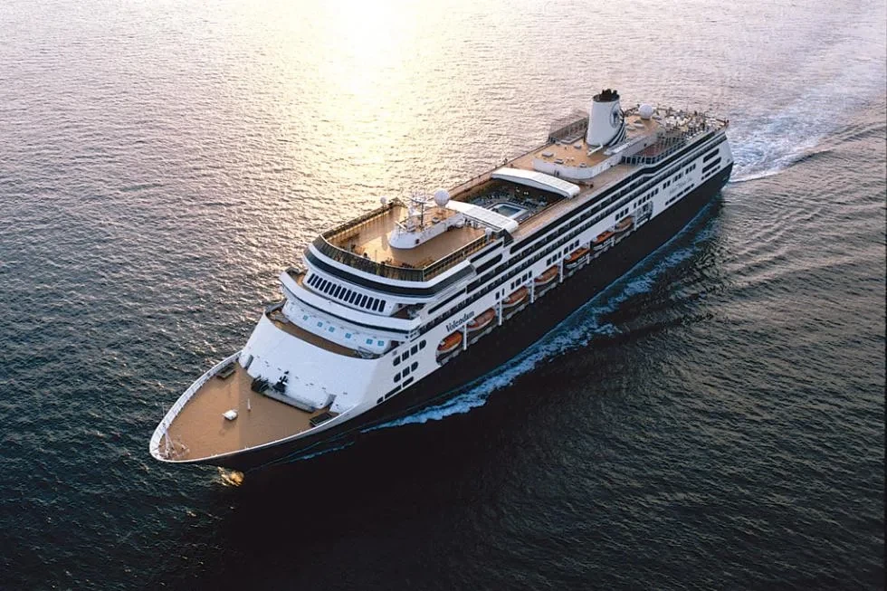 813476