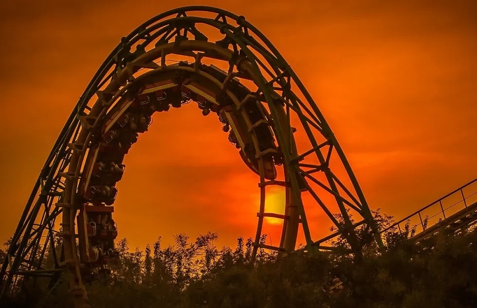 858430
