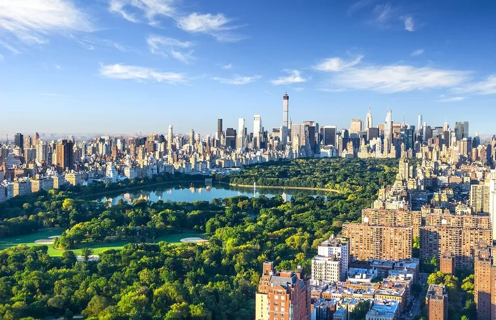 858492