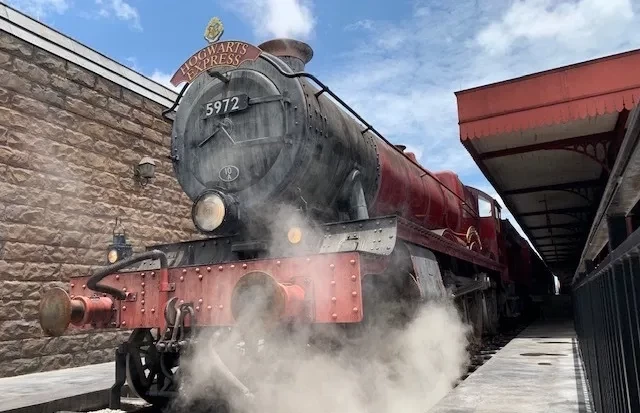 864235