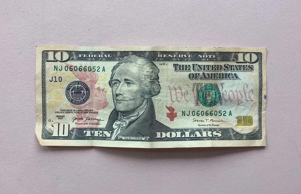 864489