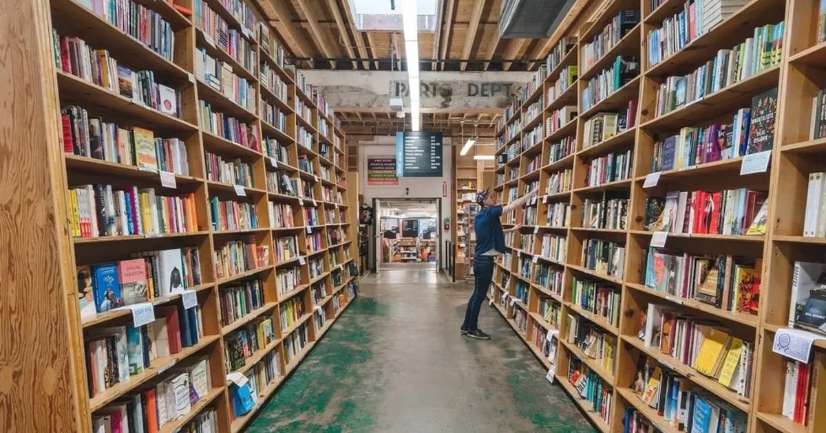 25 Independent Bookstores We Love