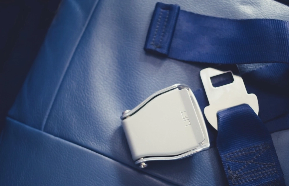 Airplane seat belt