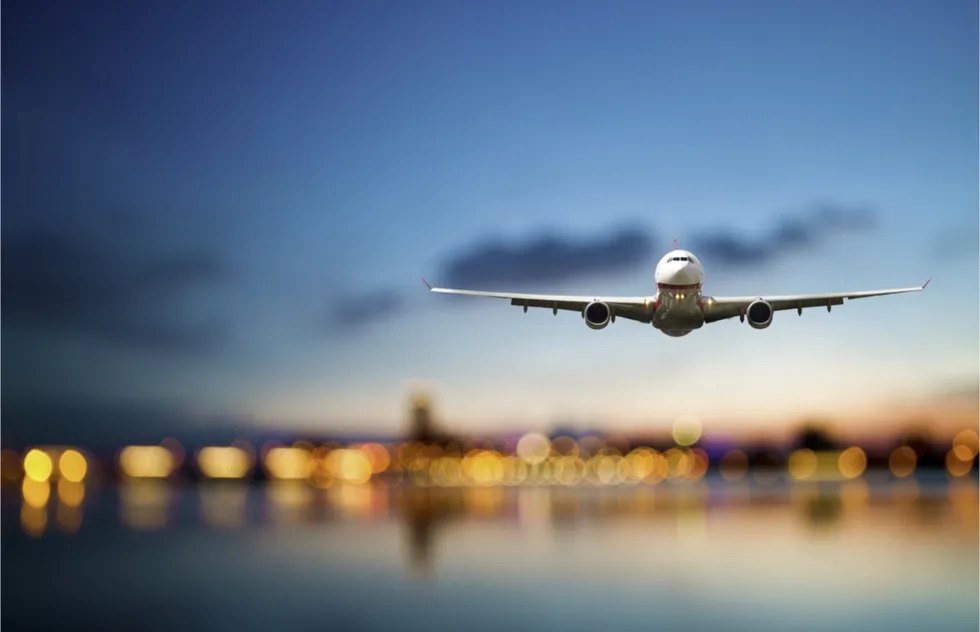 Airplane in flight