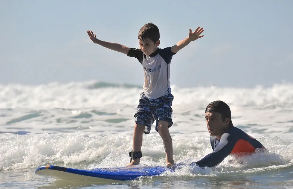 Arenas del Mar, Surfing lesson