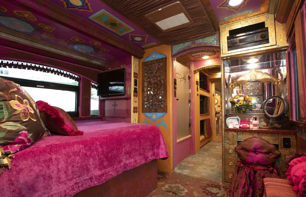 Suite 1986 Tour Bus Experience at Dollywood's DreamMore Resort and Spa in Pigeon Forge, Tennessee