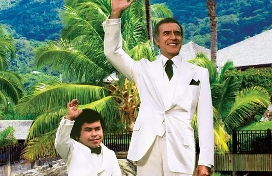 Fantasy Island, ABC, 1970s TV show, Mr Roarke and Tattoo waving