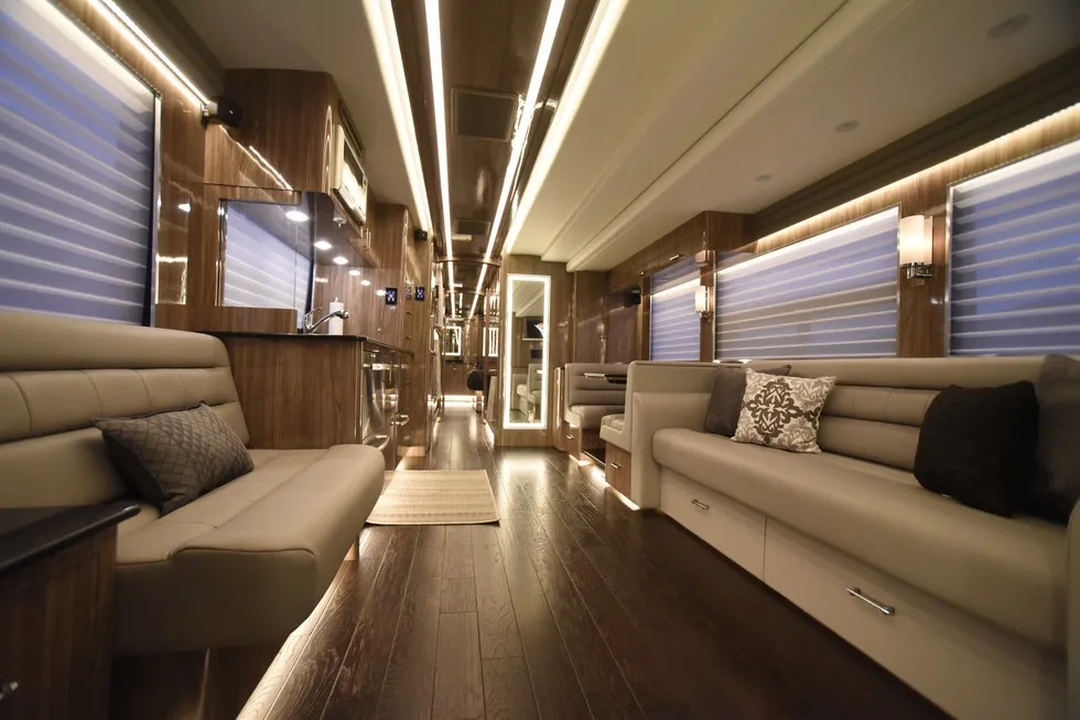 Hemphill Brothers, Class A Motorcoach, RV
