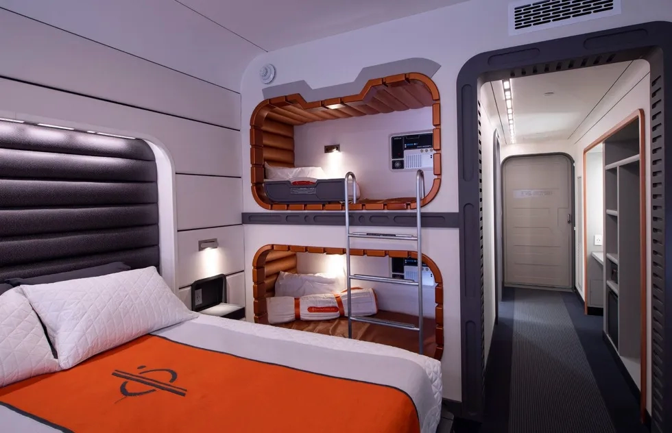 Disney Galatic Starcruiser cabin