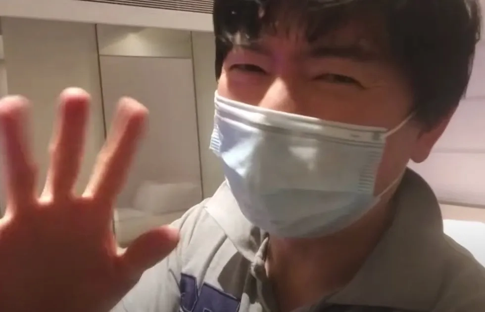 Jason Ng's quarantine livestream for his YouTube channel, Singaporean In Korea / America / Japan