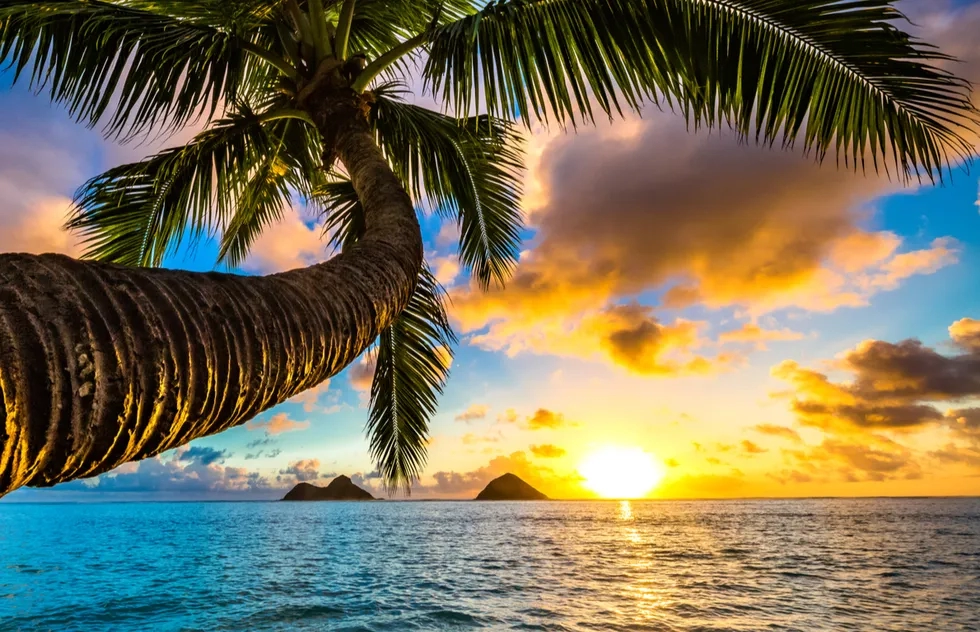 Sunrise view from Lanikai Beach in Kailua on the Hawaiian island of Oahu