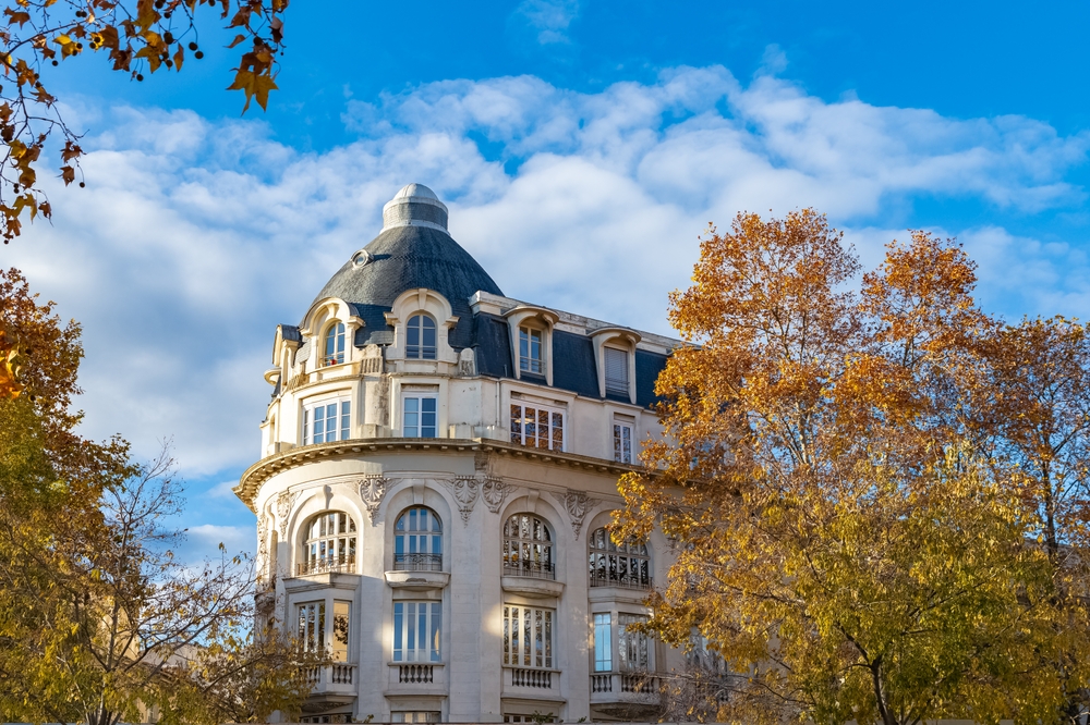 Nimes, building, France, Occitanie