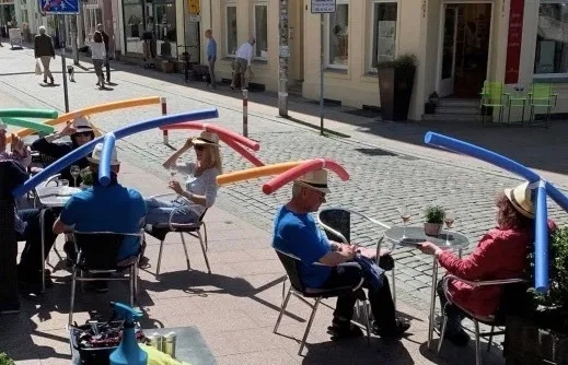 Cafe & Konditorei Rothe, Germany, Schwerin, Hats, Bathing Noodles