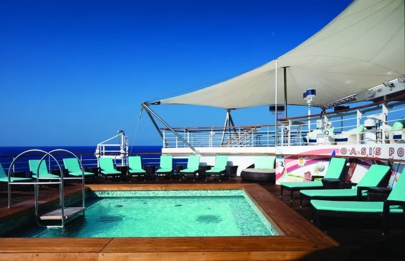 Pride of America, Oasis pool
