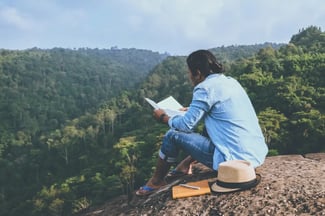 For Book Lovers, This Site Generates Reading Recommendations for Wherever You’re Traveling