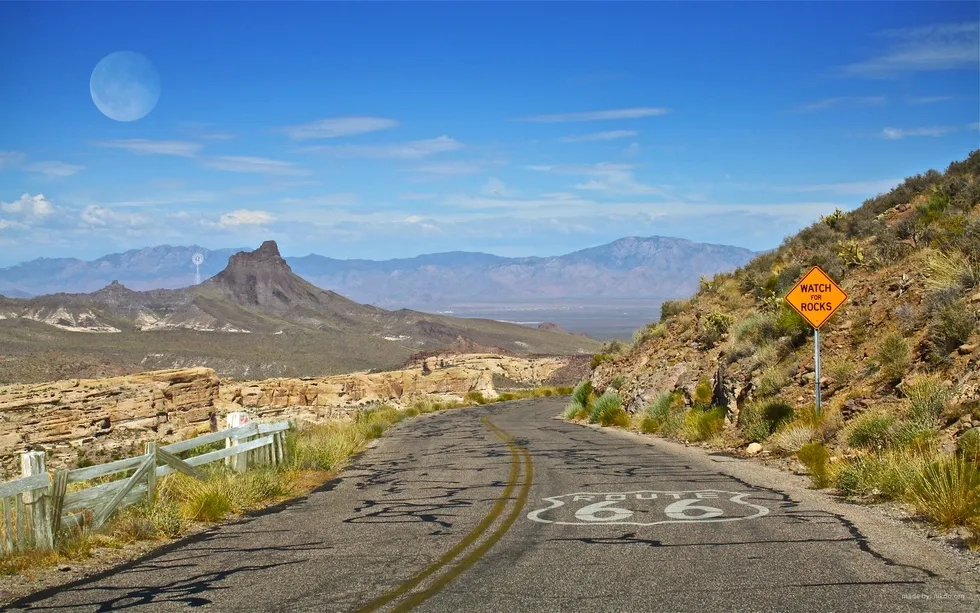 Route66 Watch For Rocks