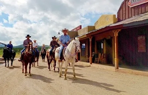 Tombstone Monument Ranch, Arizona, Dude Ranch