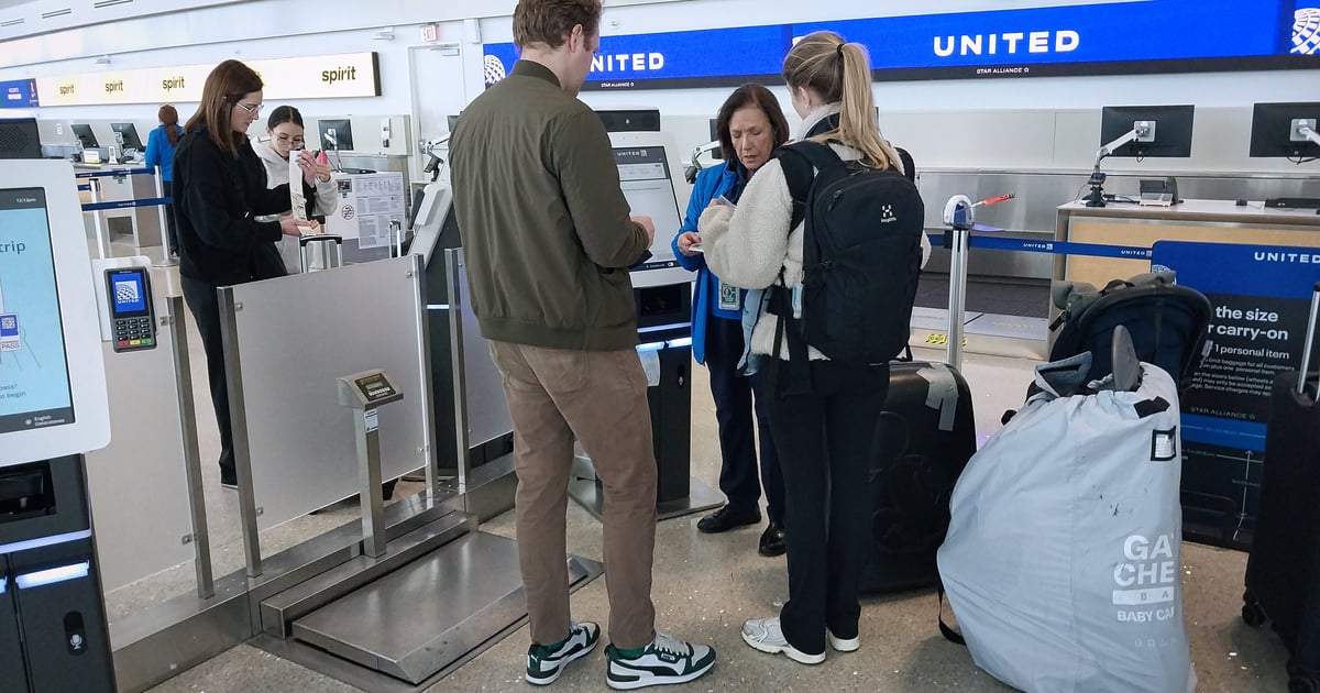 United Airlines Launches ‘Twilight Bag Drop’ at Chicago… United Airlines Launches ‘Twilight Bag Drop’ at Chicago…