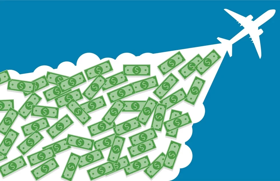 airplane trailing cash (illustration)