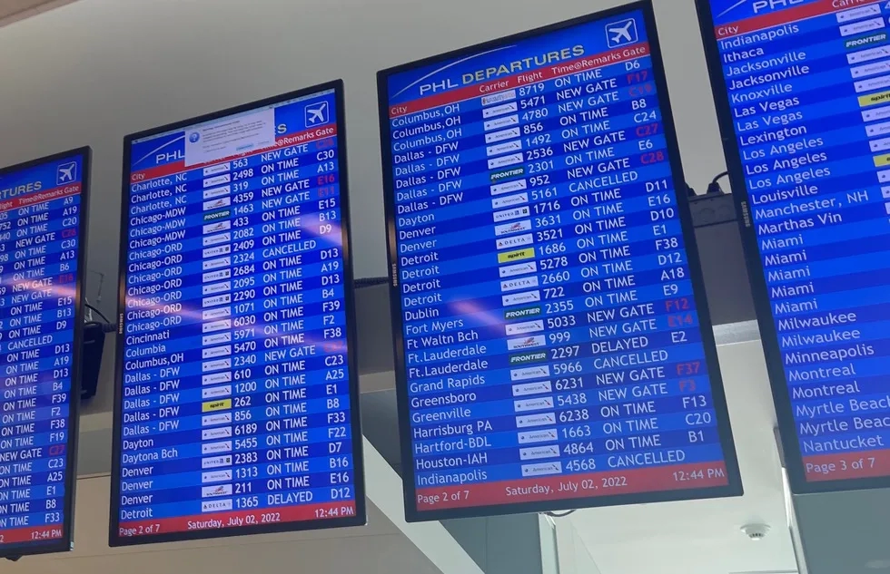 airport flight departure board