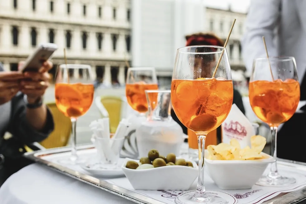 How to Spritz: Make and Enjoy Aperol Spritz, Campari Spritz, and More Varieties—the Italian Way